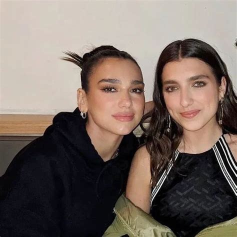 dua lipa sisters